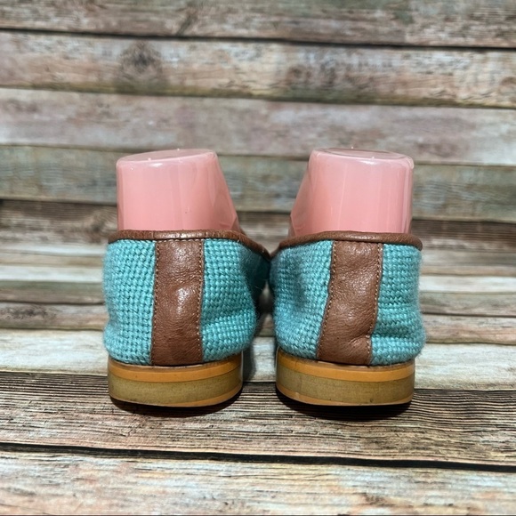 The Larkspur Collection Flamingo Flats - Picture 2 of 9